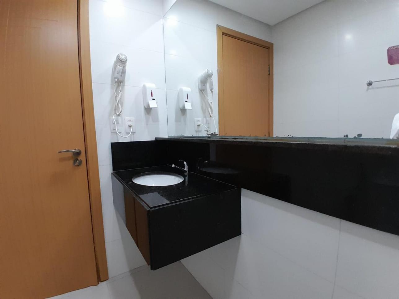 Anai Hotel จาบัวเทา โดส กัวราราเปส ภายนอก รูปภาพ